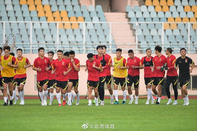 最终全场比赛结束，米兰1-0佛罗伦萨。